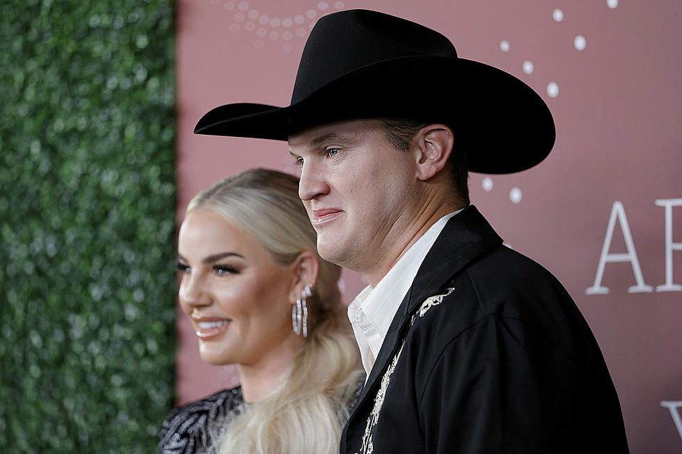 Jon Pardi + Wife Summer Are Expecting Baby No. 2