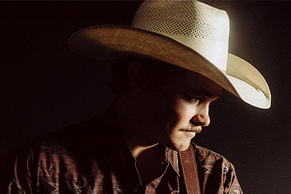Zach Top’s ‘Sounds Like the Radio’ Is Neo-Traditional Country Song Fans Are Craving [Listen]