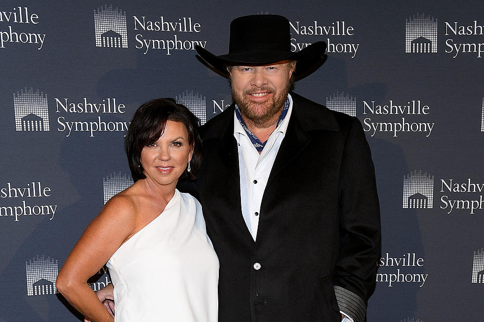 Inside Toby Keith + Tricia Lucus&#8217; Four-Decade-Long Love Story [Pictures]