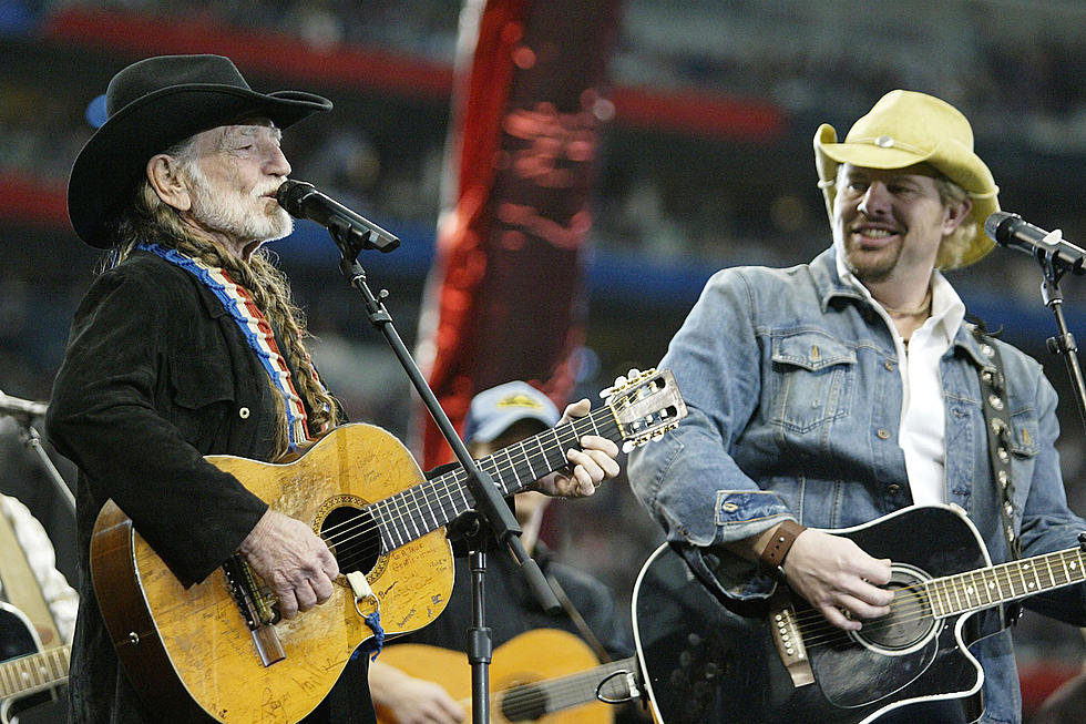Willie Nelson Mourns His Late Friend Toby Keith: ‘He’s One of Us’