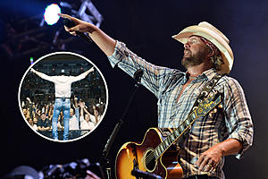 Tim McGraw Tributes Late Friend Toby Keith With Powerful ‘Live...