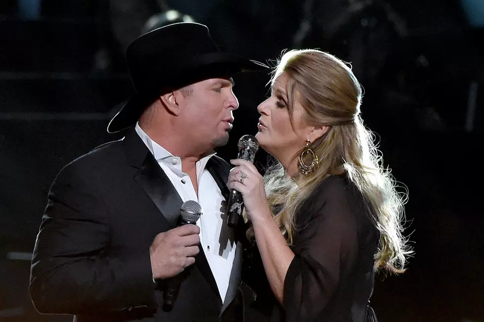 How Garth Brooks + Trisha Yearwood’s Wedding Day Nearly Got Ruined