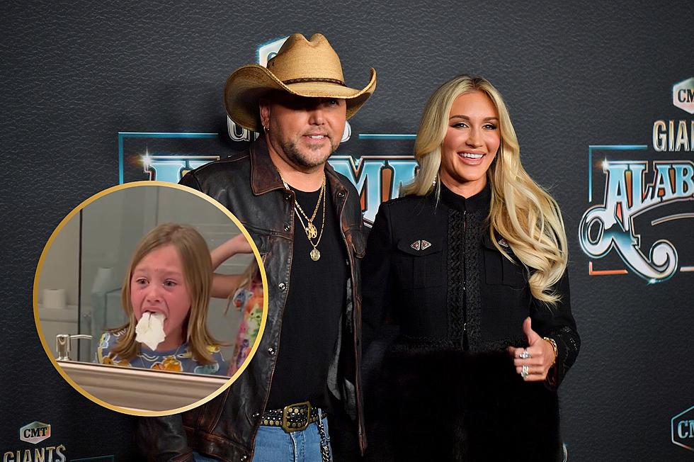 Jason Aldean's Son Is Freaking Out Over Losing His First Tooth