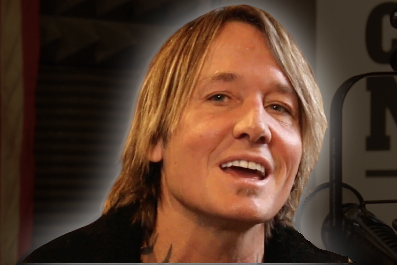 Keith Urban Absolutely Relates to Toxicity Described In ‘Messed Up
as Me’ Lyrics 