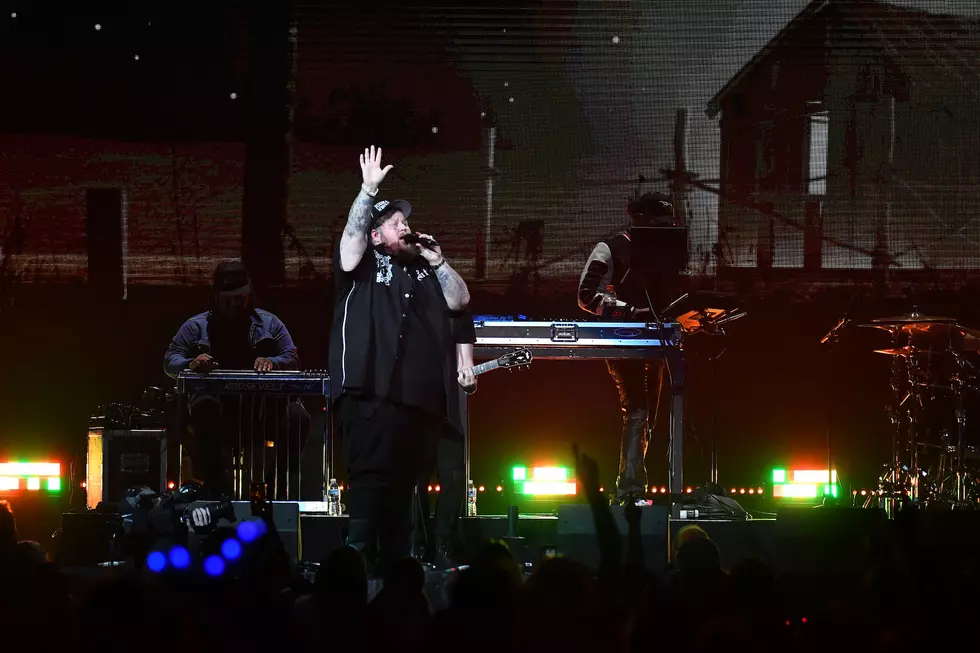 Jelly Roll waves to the crowd