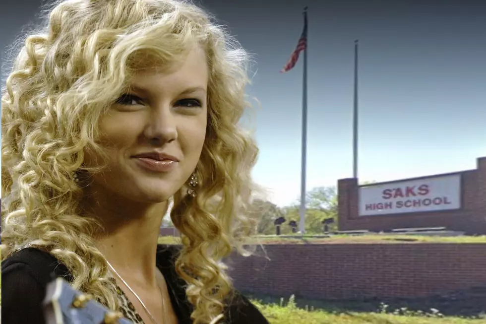 Remember When Taylor Swift Held a $20 Concert in An Alabama Gym?