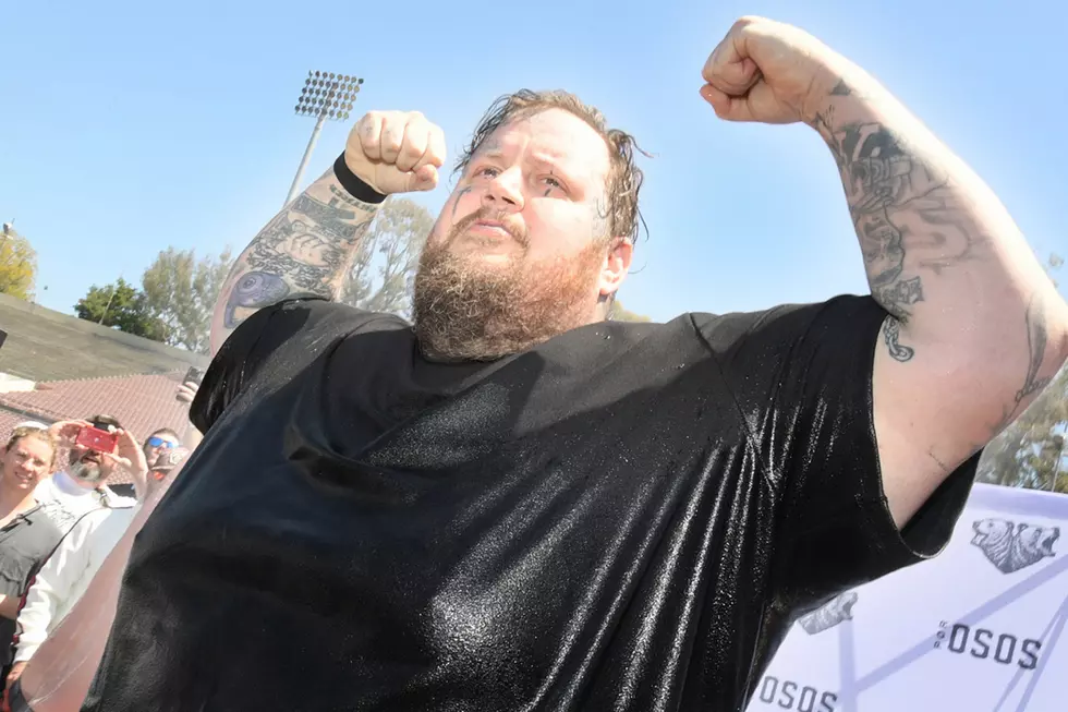Jelly Roll Reveals Stunning Weight Loss After Finishing 5K (PHOTOS)