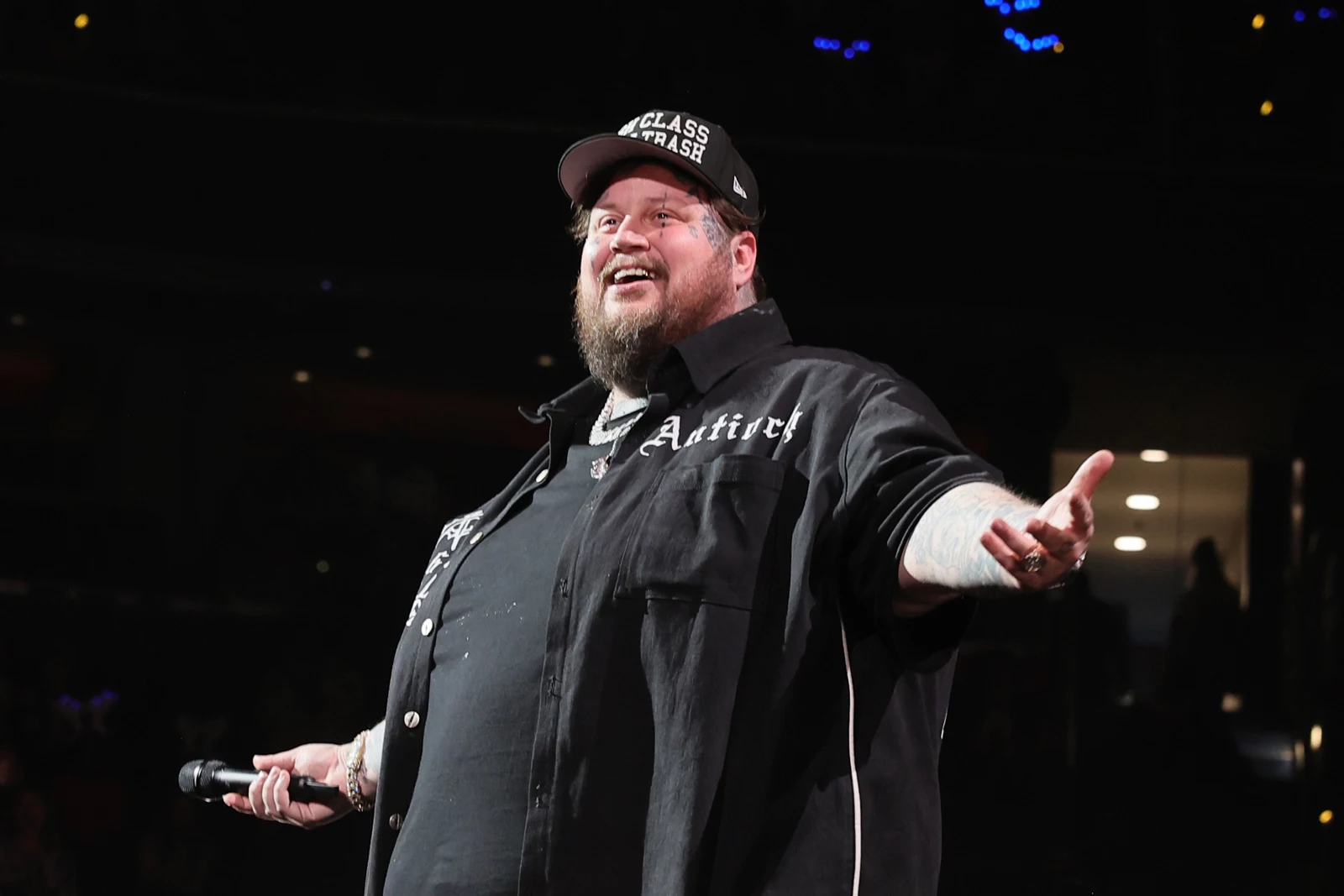 Jelly Roll Claps Back at Awkward Interview Question