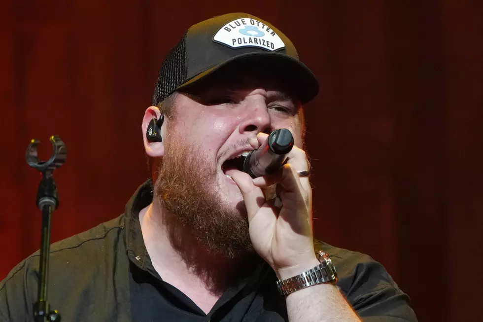 Here Are the Lyrics To Luke Combs, 'Ain't No Love In Oklahoma'