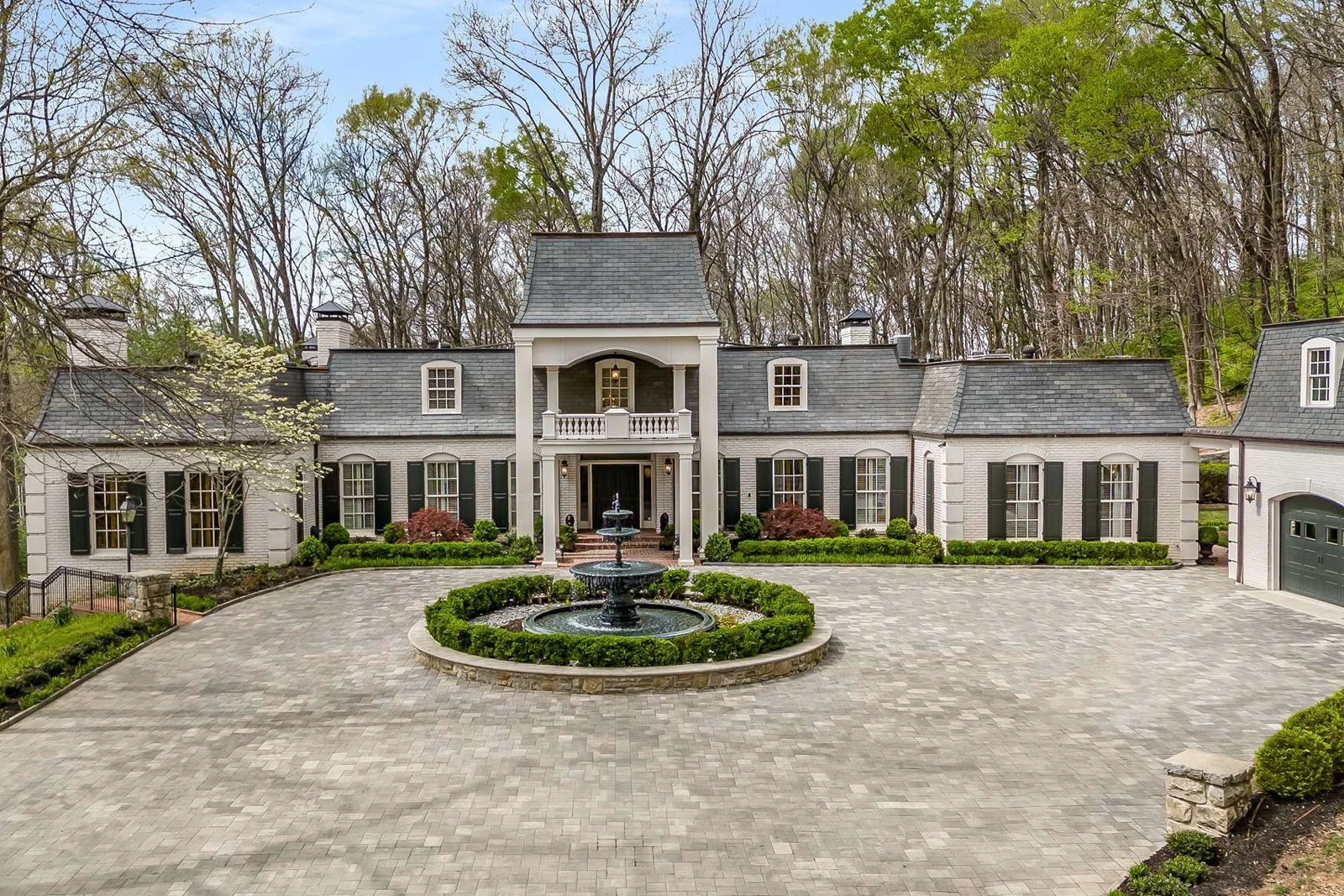 These Country Stars Have Lowered the Prices on Their Mansions