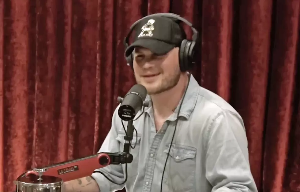 Does Zach Bryan do interviews?