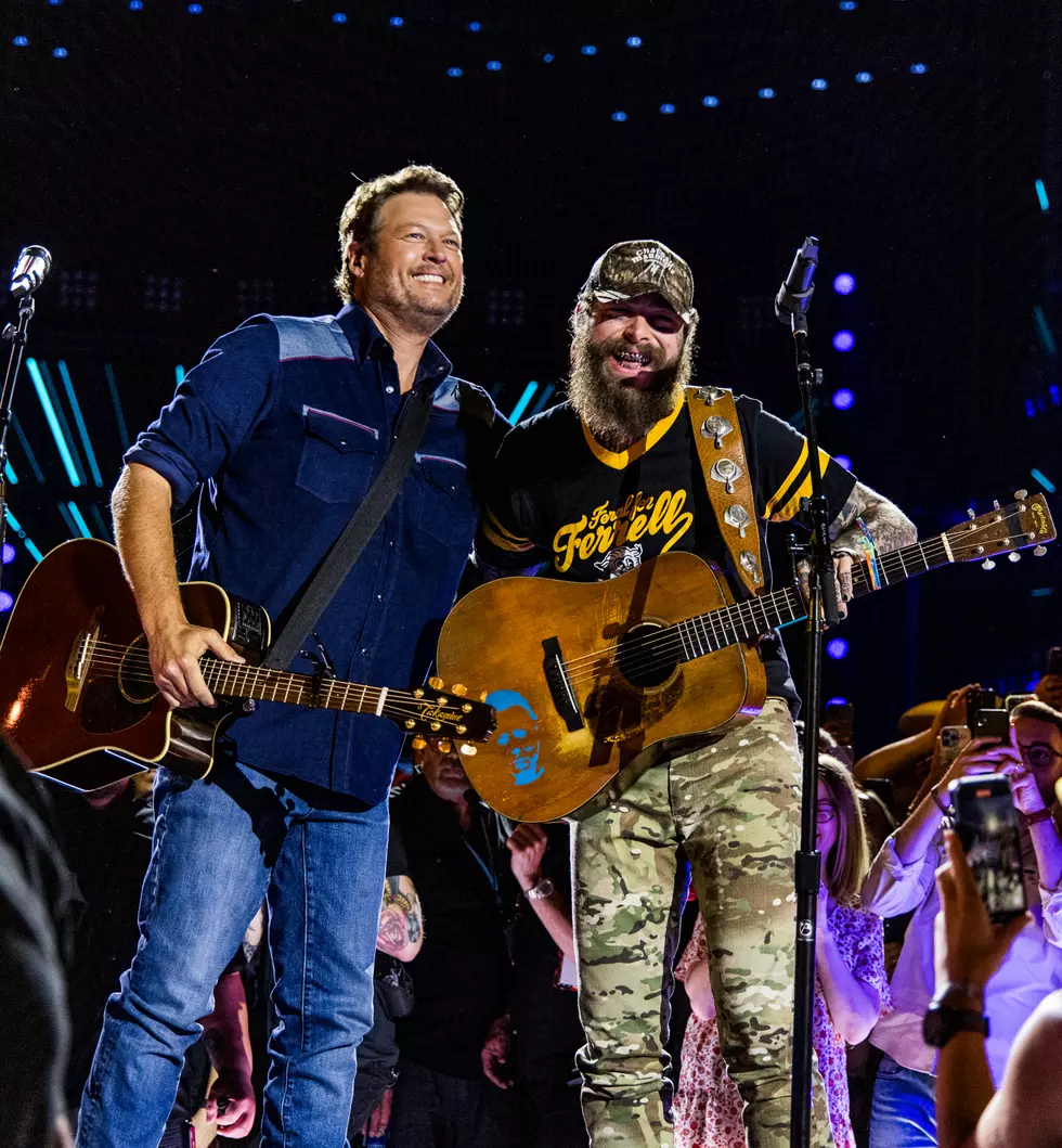 Blake Shelton Post Malone at CMA Fest