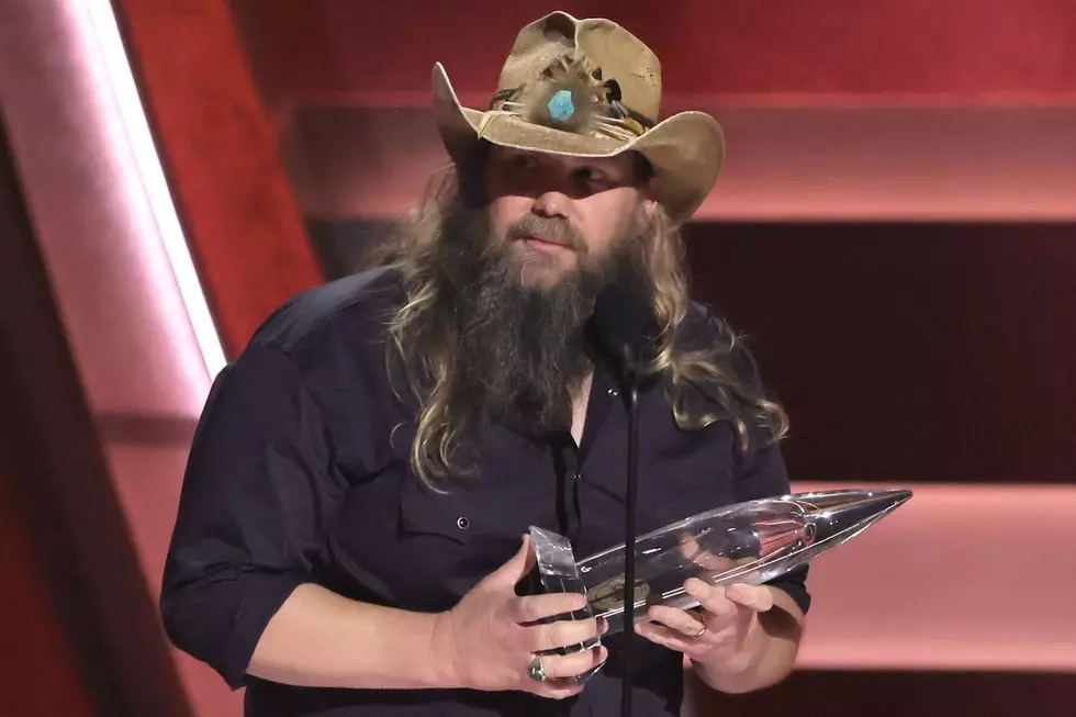 Chris Stapleton Parents Kids While Accepting Male Vocalist Award