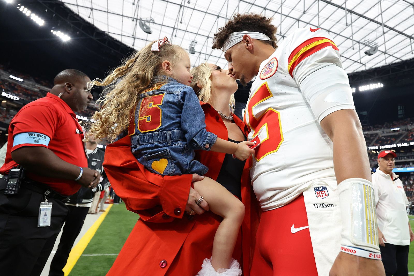 Chiefs’ Patrick Mahomes Gushes on Family After Welcoming Baby
