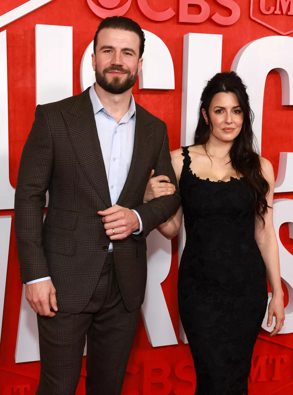 Babys Here! Sam Hunt + Hannah Lee Fowler