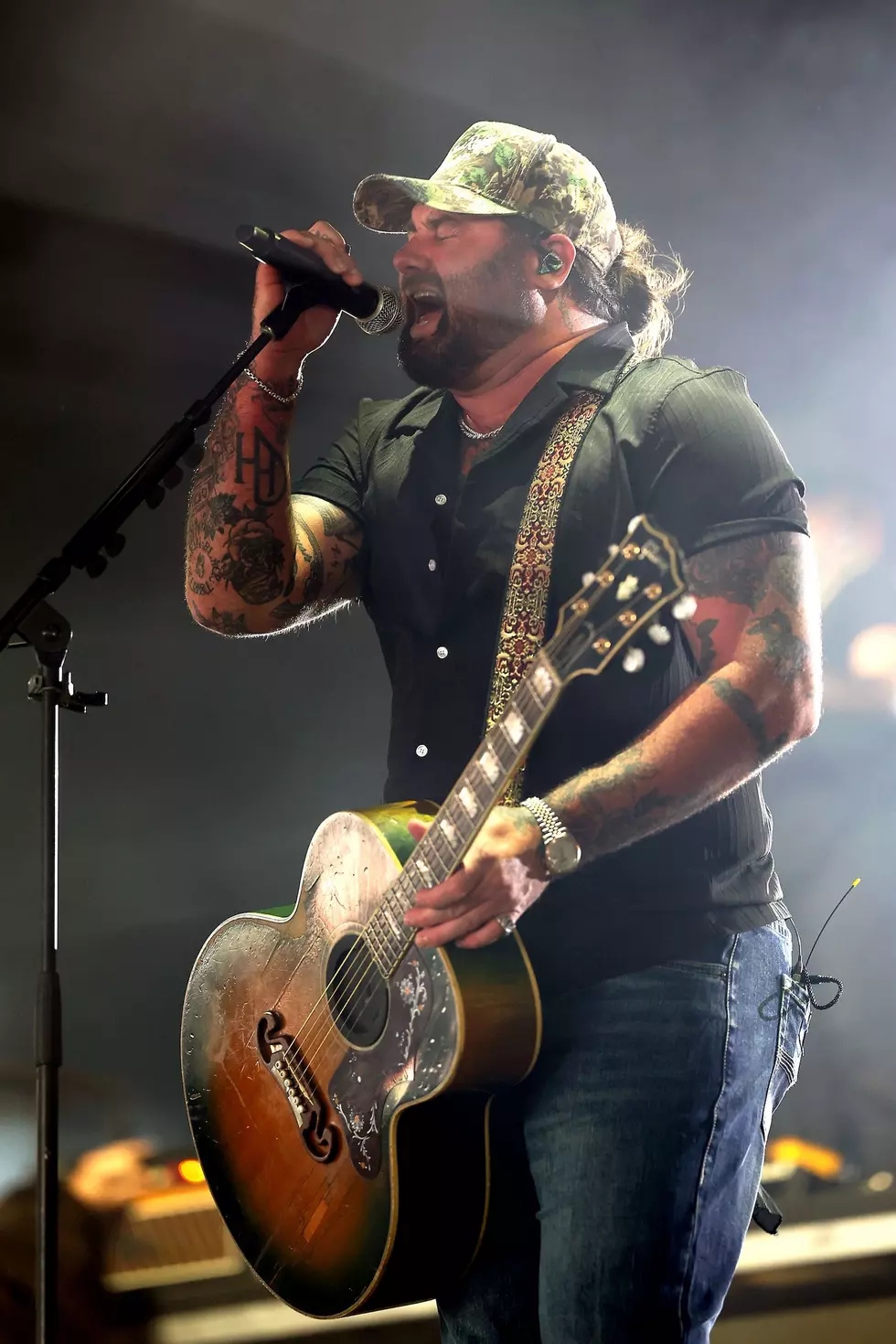 Babys Here! Koe Wetzel + Bailey Fisher