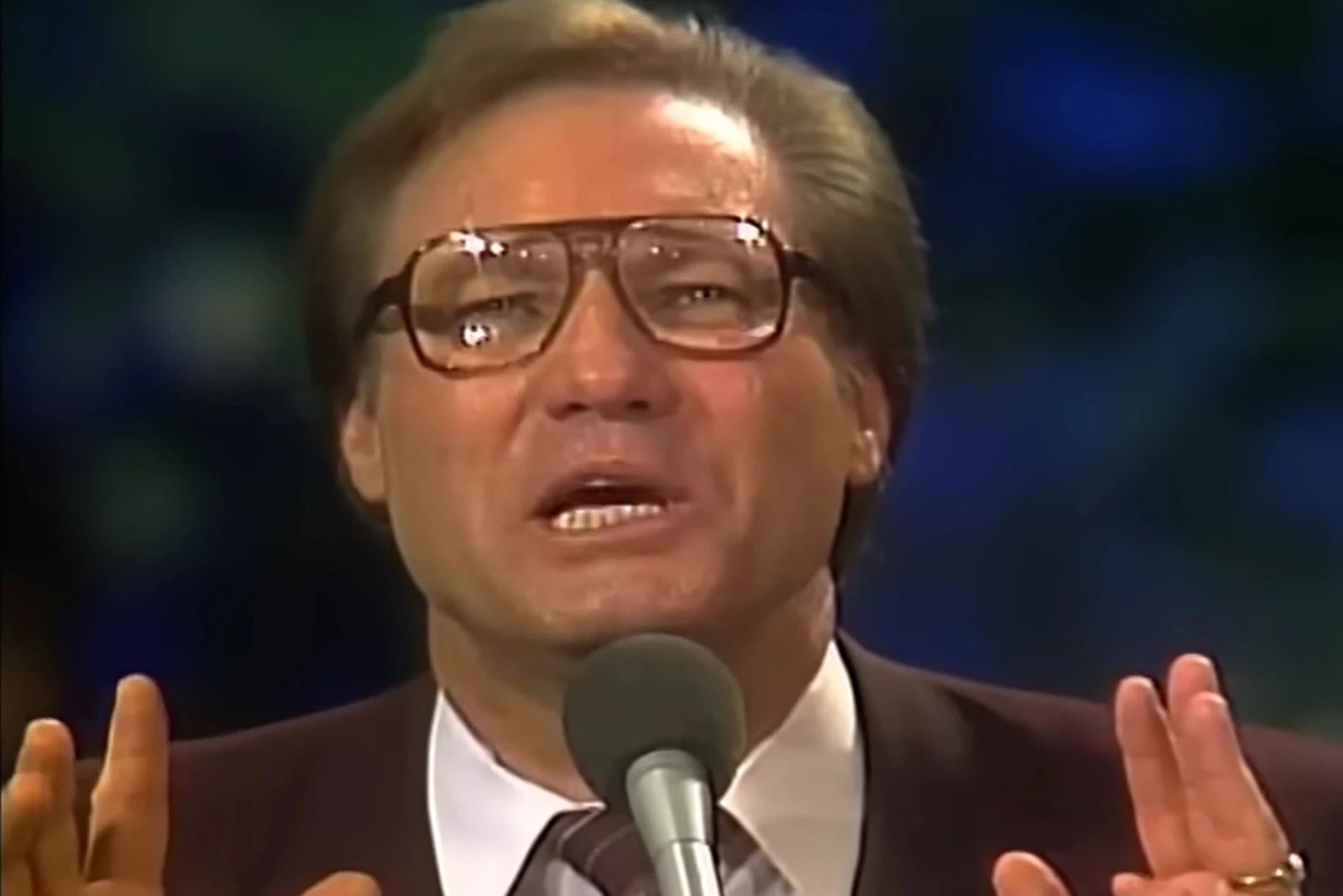 Famed Televangelist Jimmy Swaggart Dead at 90