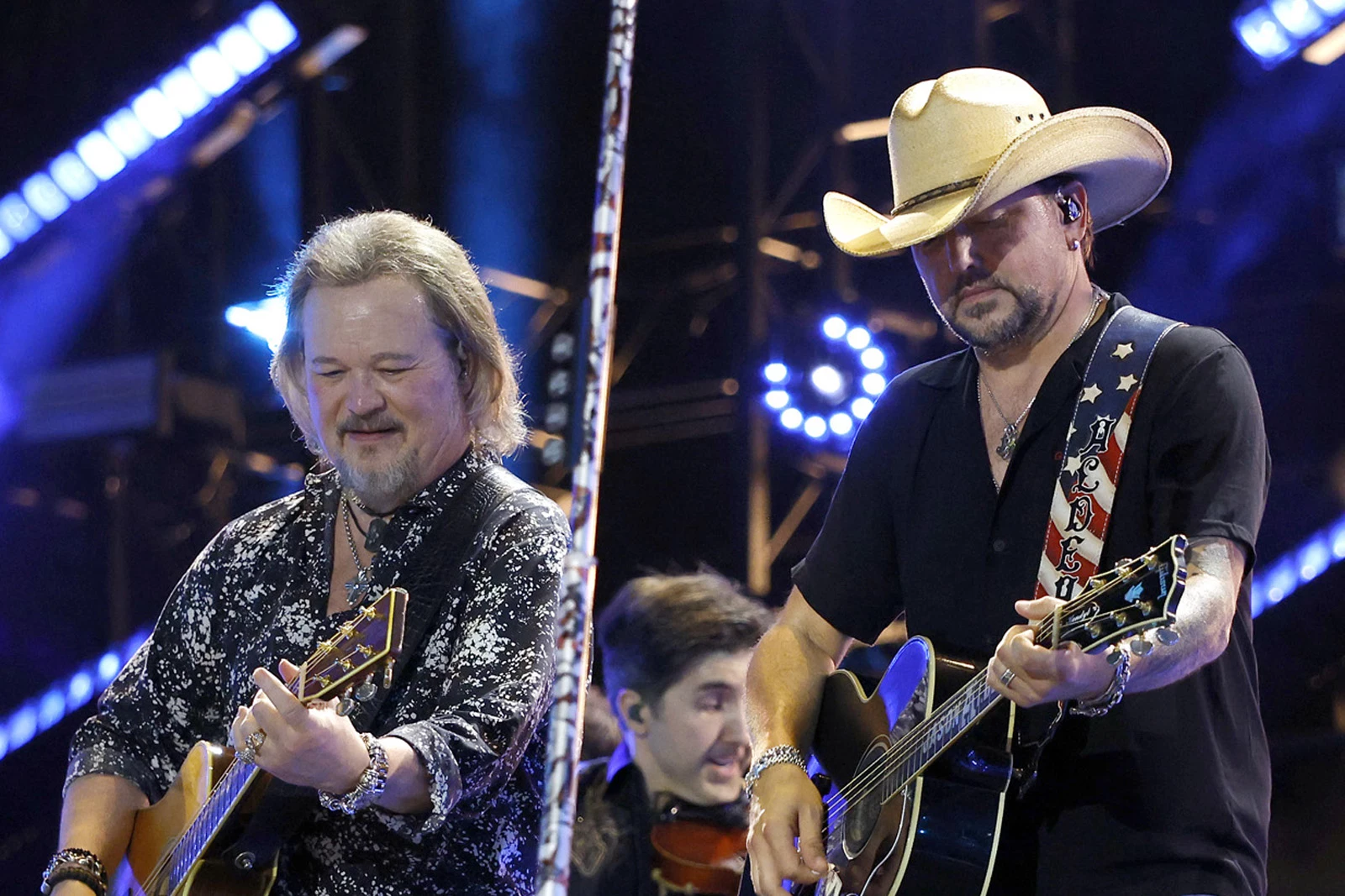 PICS: 2025 CMA Fest Day 1 Brings a Stunning Reunion!