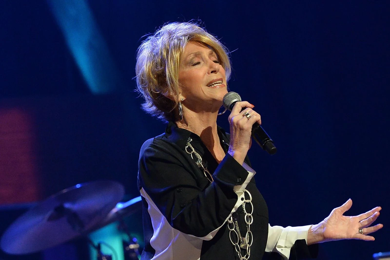 Here’s How to Watch Jeannie Seely’s Funeral in Person + Online