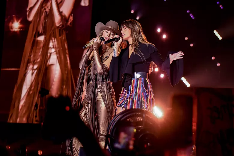 What Happened At Lainey Wilson's Sold-Out Nashville Concert?