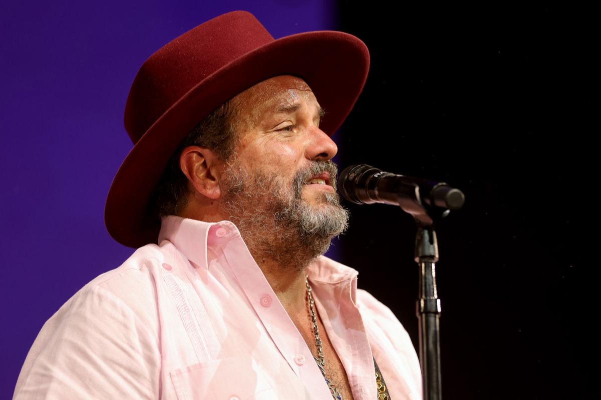 Mavericks Frontman Raul Malo Dies After Cancer Battle
