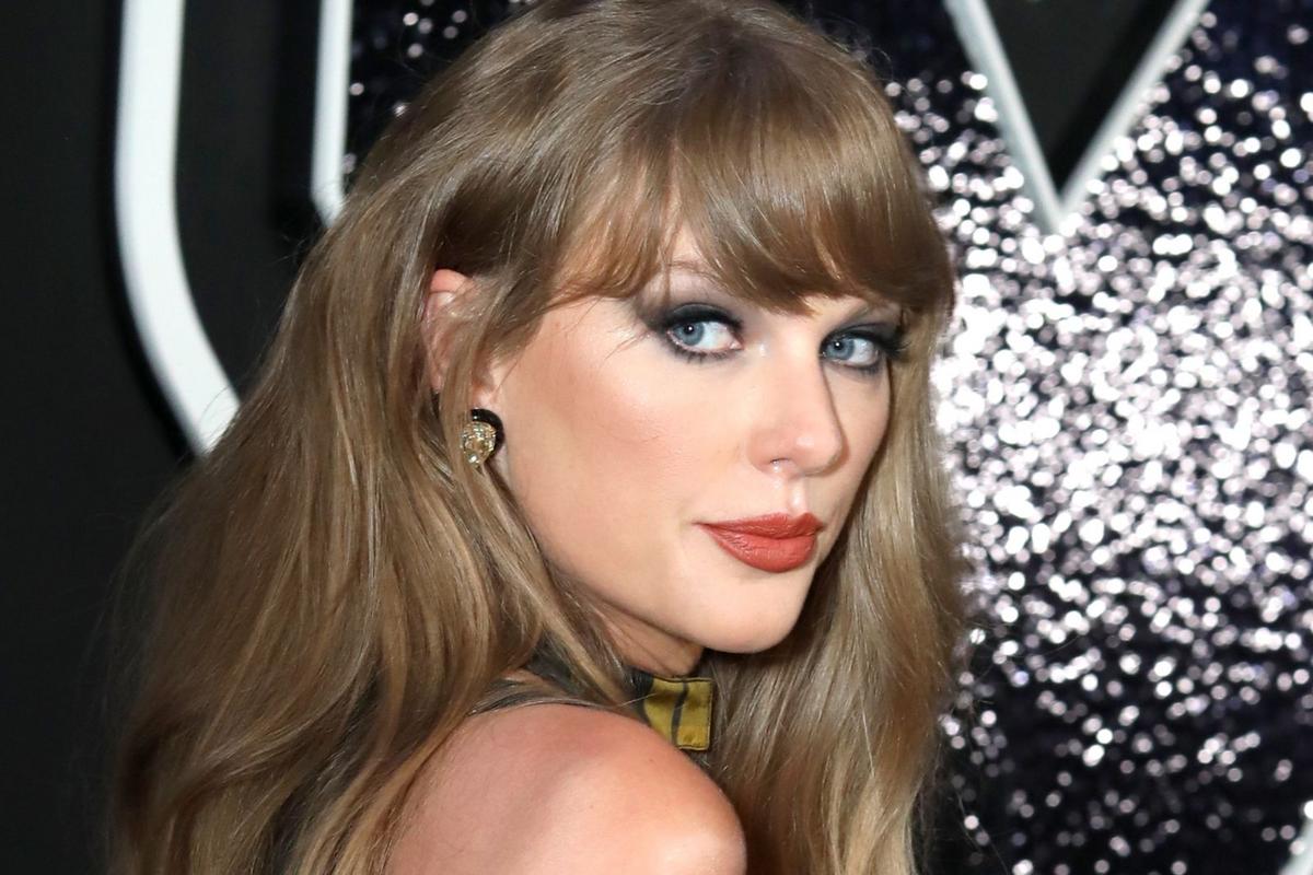 Taylor Swift Took Us Back to Her Country Days with One Song