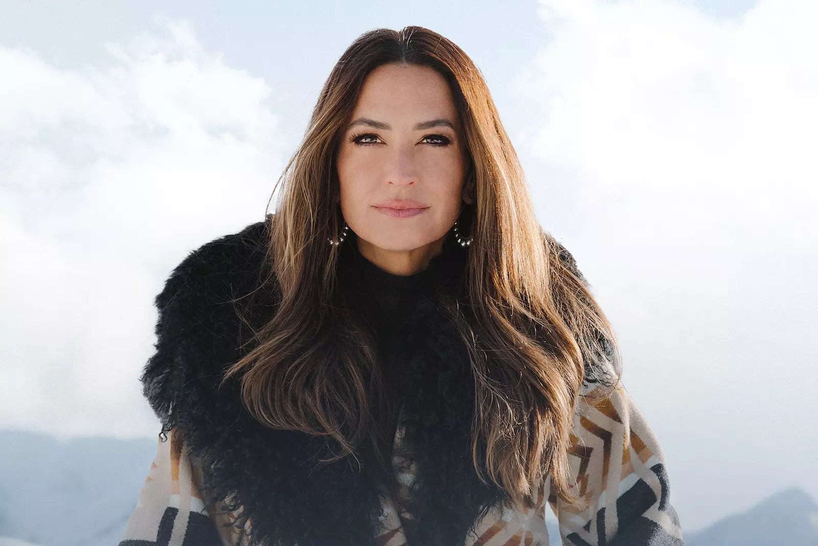 Annie Bosko Touches Hearts With Amy Grant Duet 'God Winks'