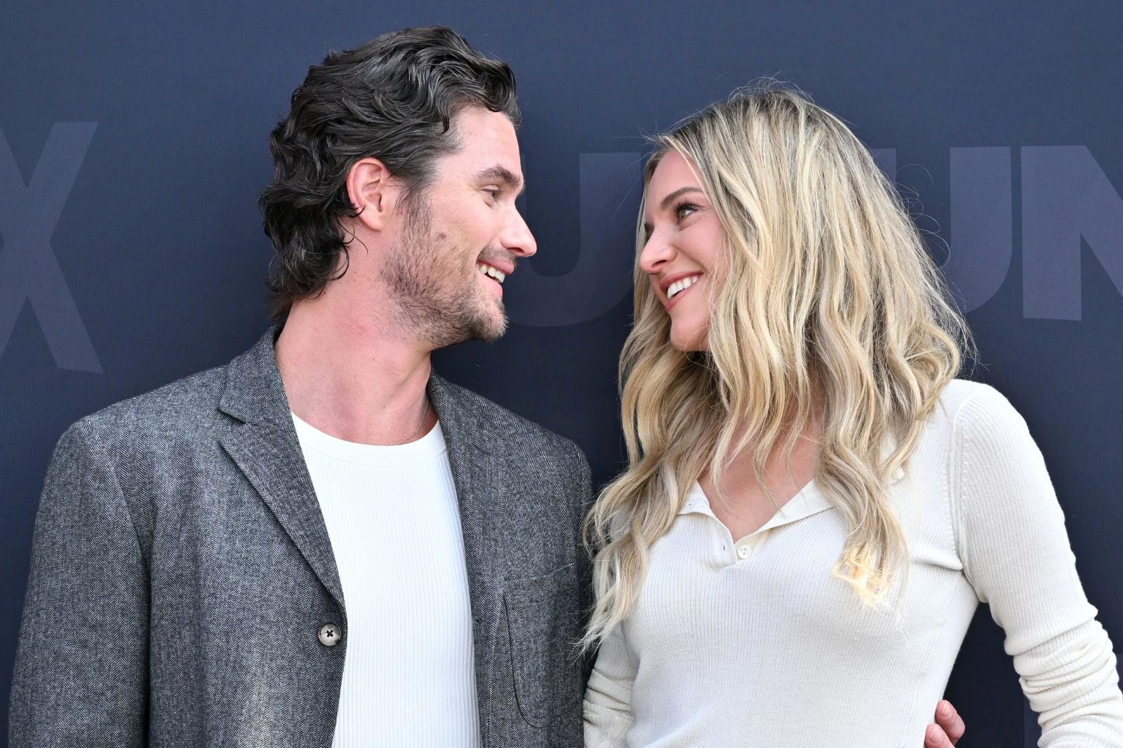 Kelsea Ballerini + Chase Stokes Rekindle Their Romance: REPORT