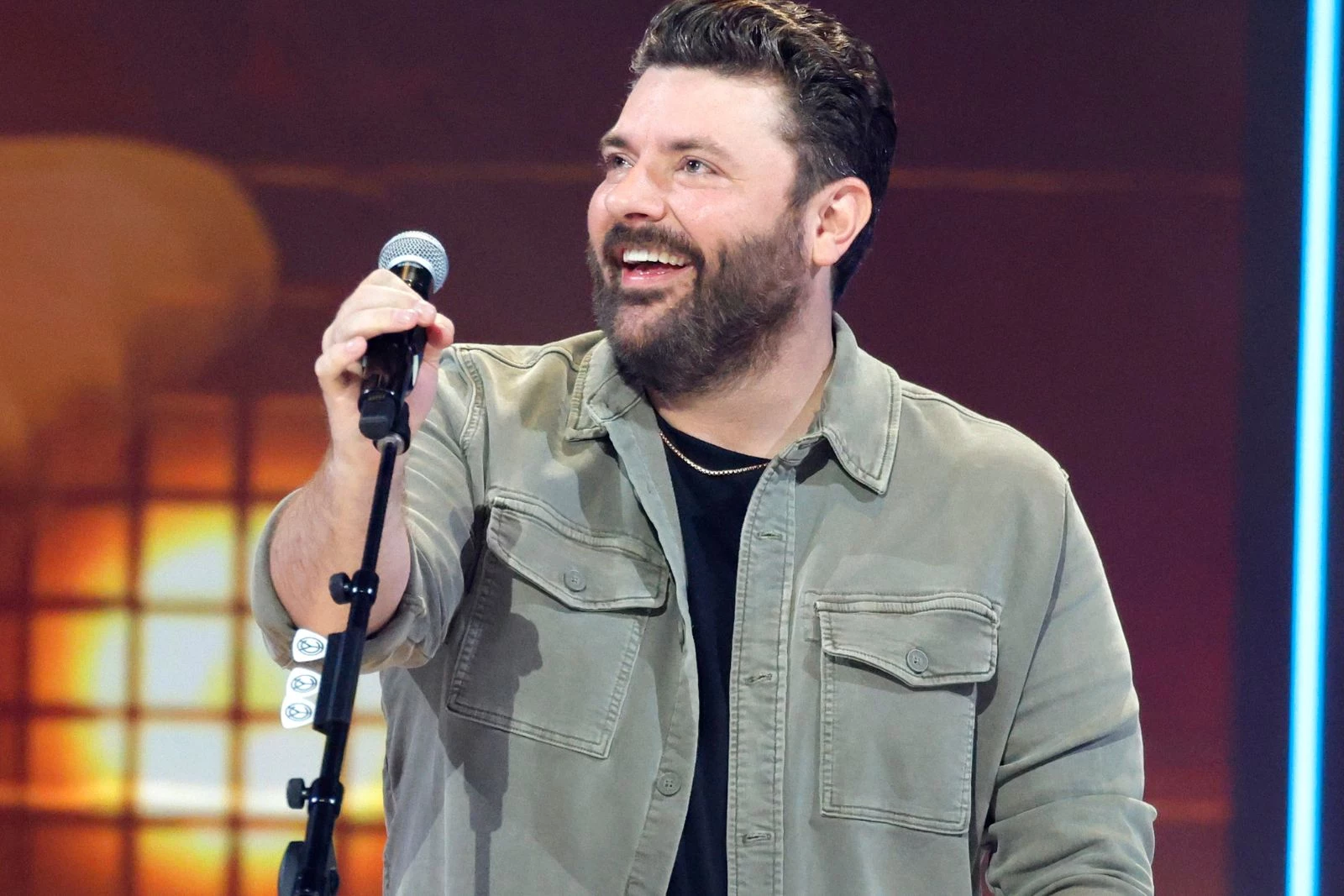 Chris Young Refunds Crowd After Wisconsin Show