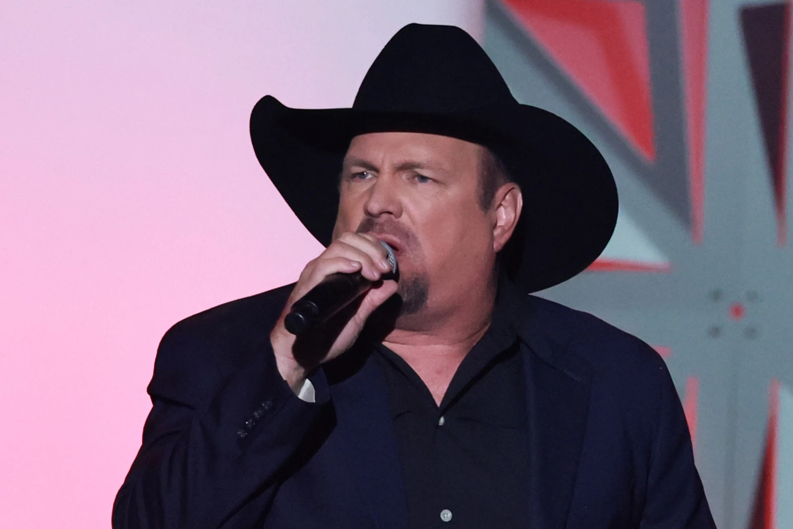Garth Brooks Wasn't At Kennedy Center Honors for George Strait