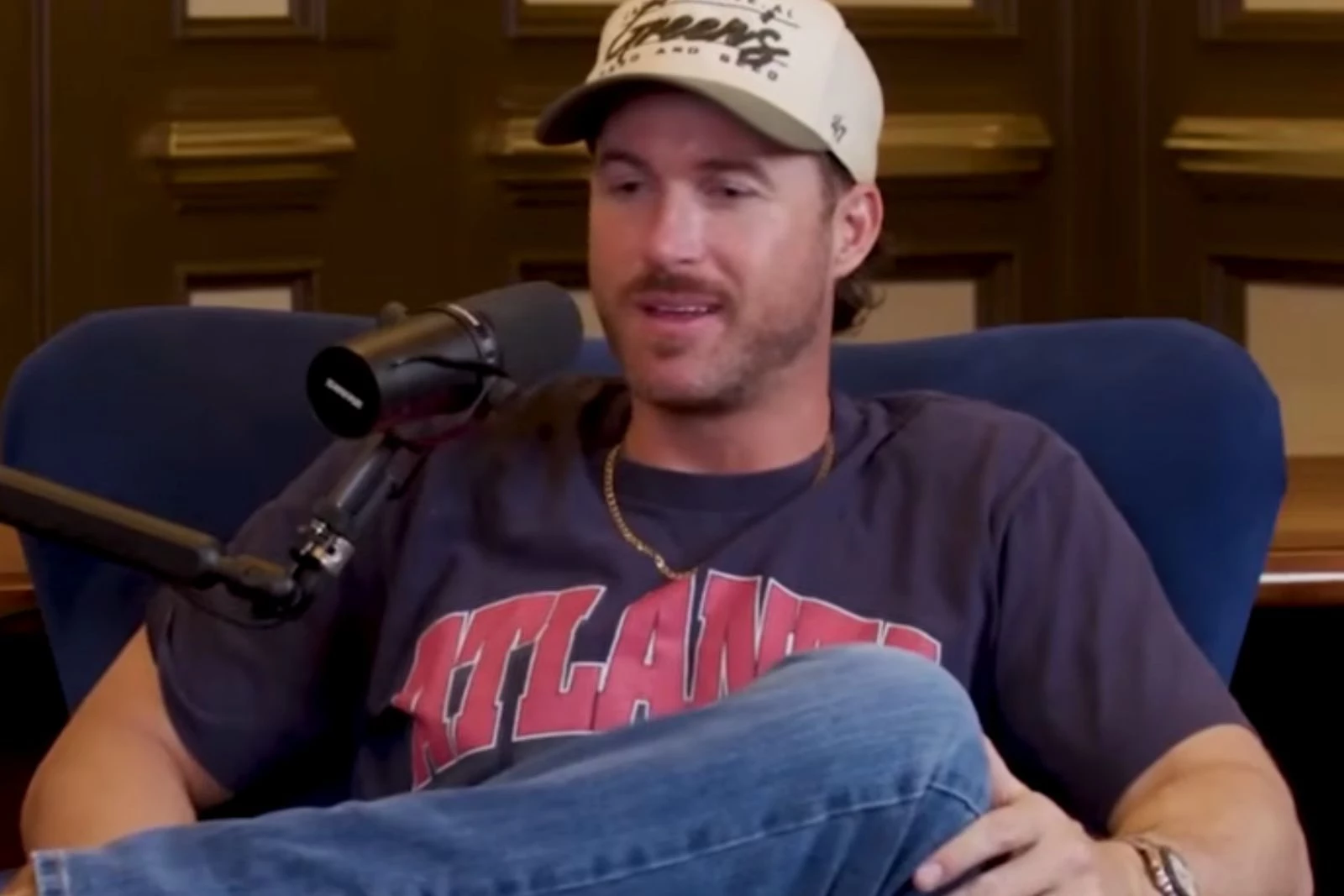 Riley Green is Glad He Didn’t Become a Star Right Away