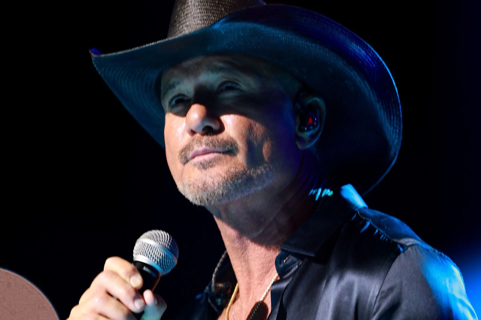 Tim McGraw’s Best Christmas Gift is Sentimental