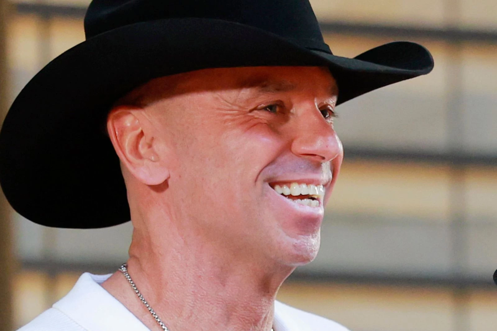Kenny Chesney Admits Public Speaking Makes Him Nervous
