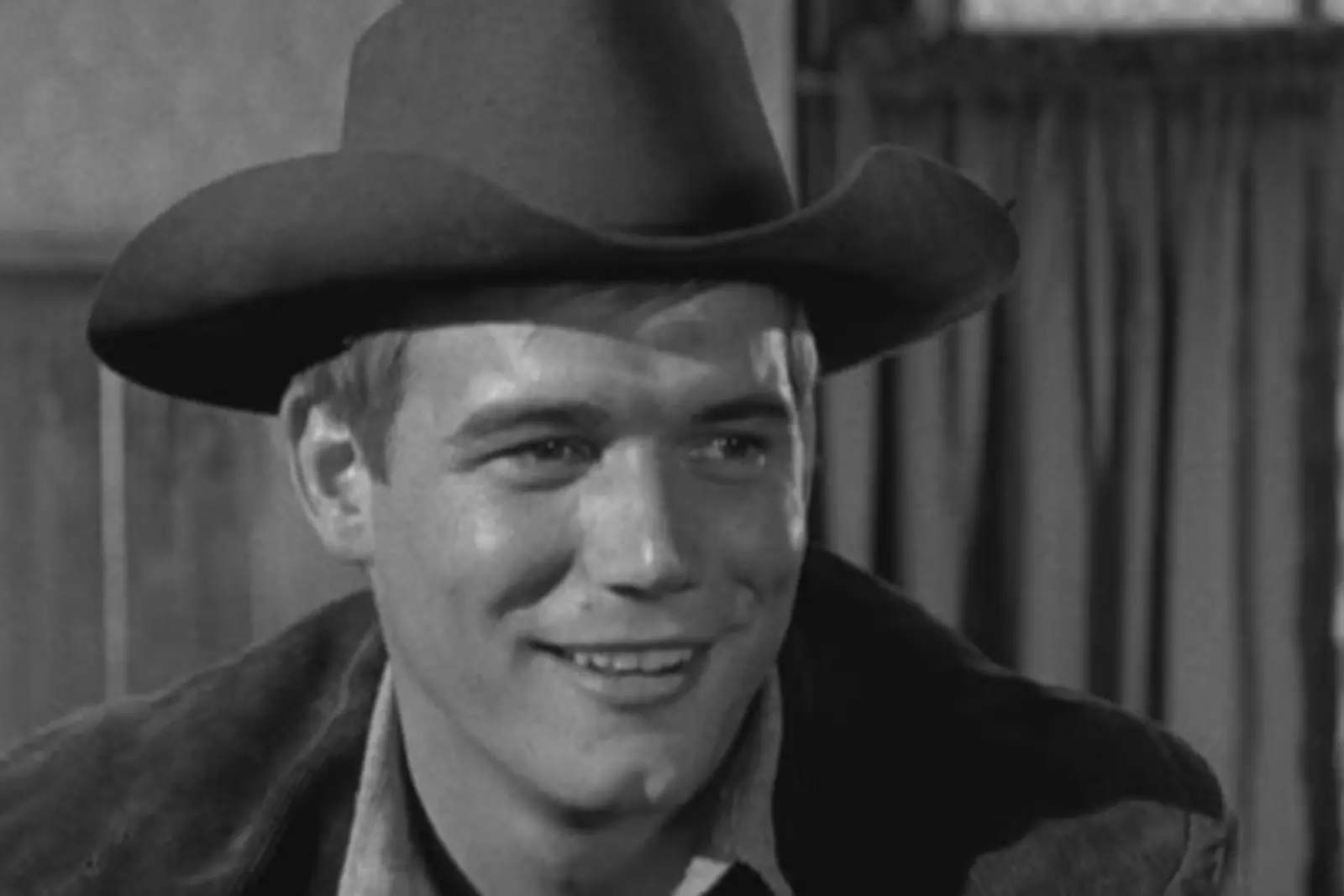 ‘Gunsmoke’ Star Roger Ewing Dead at 83