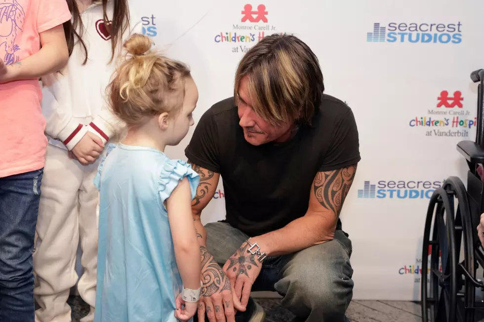 Keith Urban Gives Hospitalized Kids a Moment They&CloseCurlyQuote;ll Never Forget