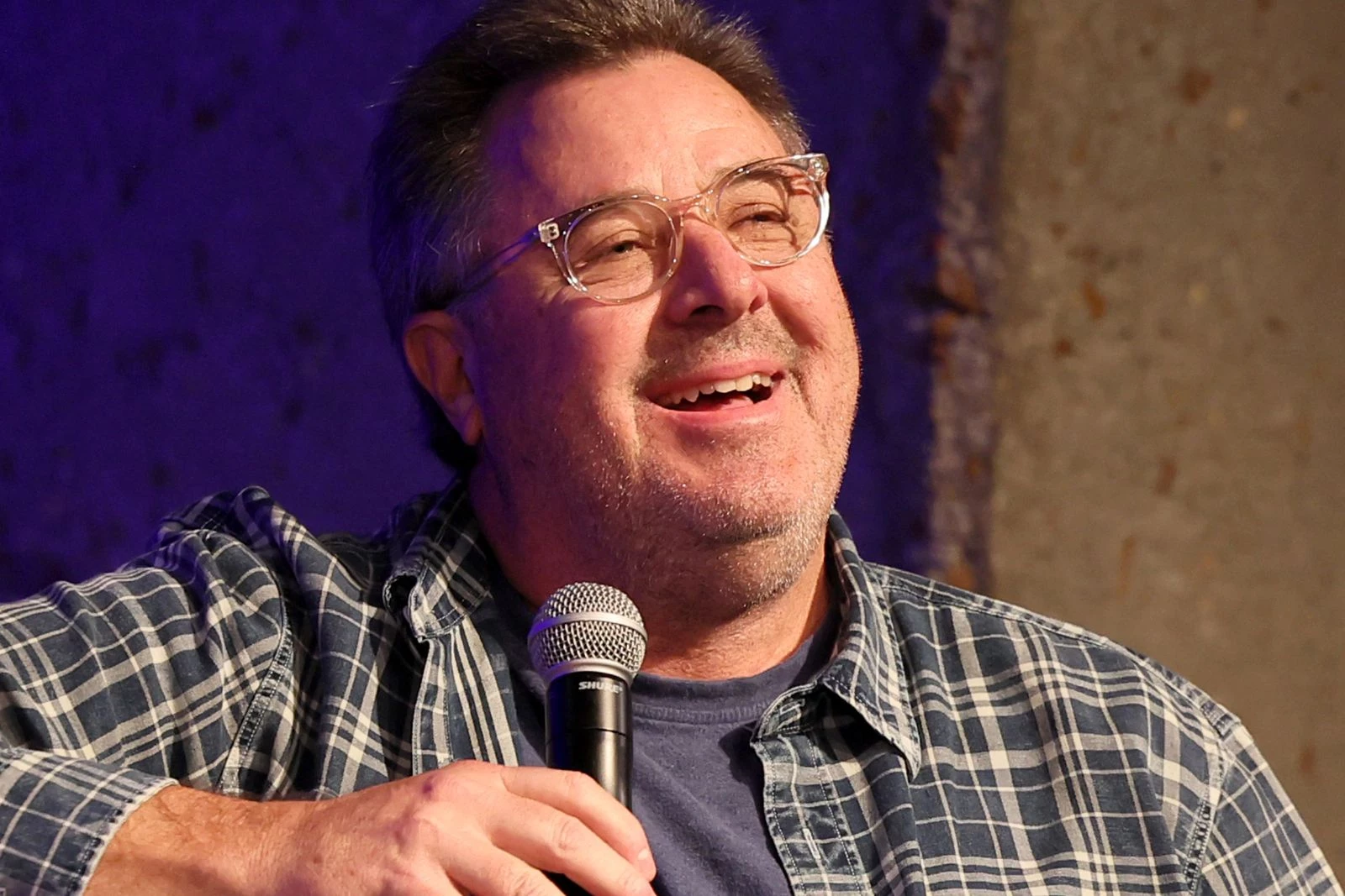 Vince Gill Announces 2026 Solo Tour Dates