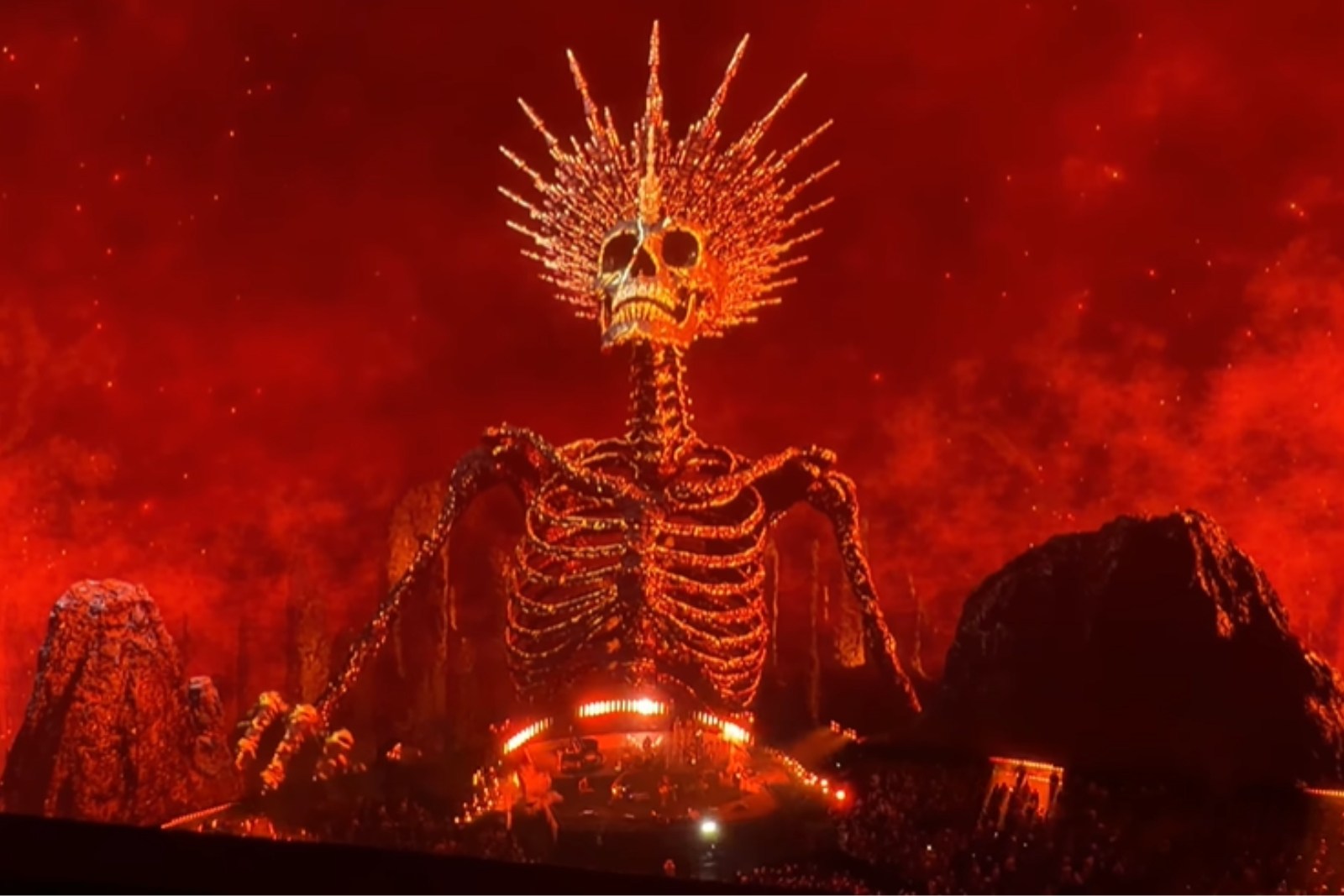 Zac Brown Band Guitarist Clarifies 'Satanic' Sphere Claims