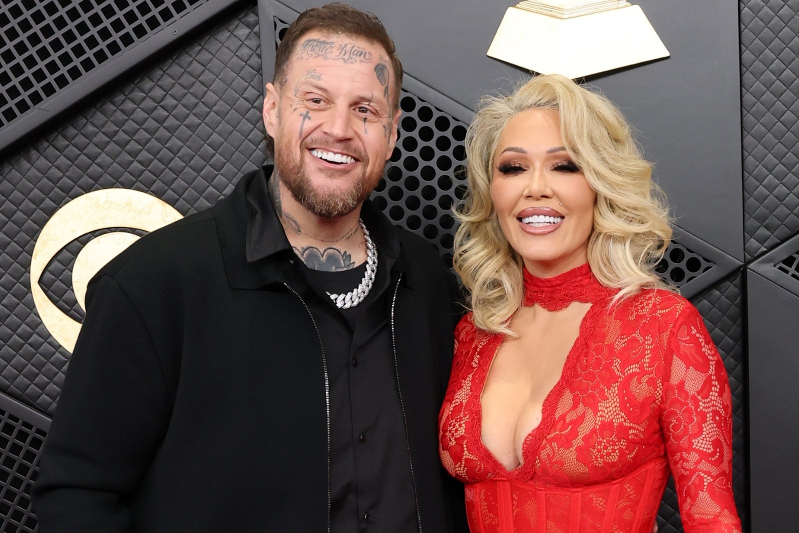 Jelly Roll Responds to Bunnie Xo's Haters