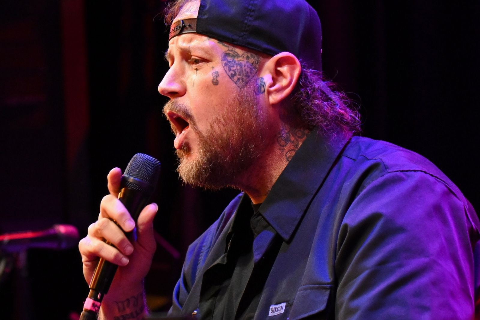 Here Are the Lyrics to Jelly Roll's 'Hands Up'