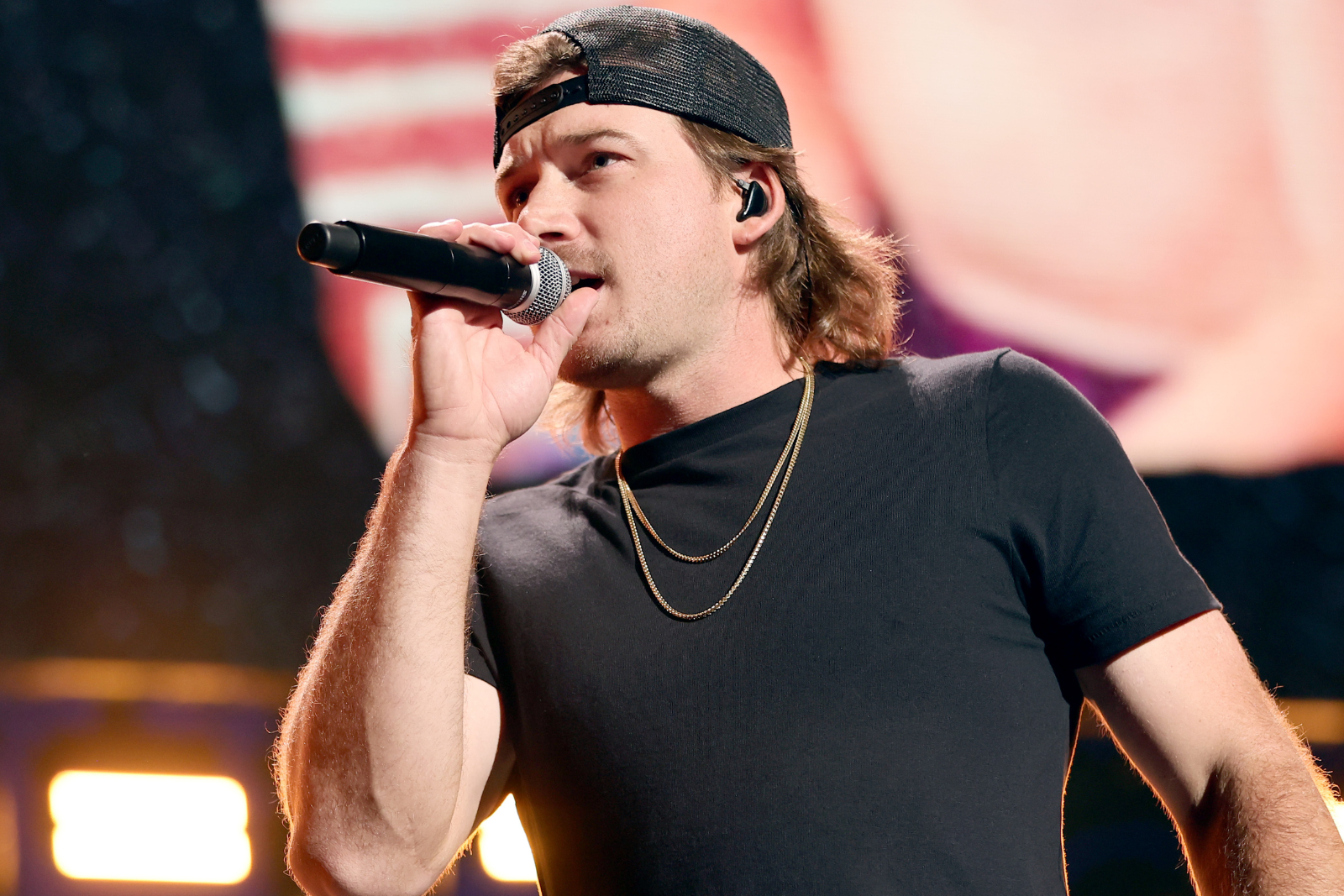 Morgan Wallen Grabs Phone, Throws It Across Stage in Pittsburgh