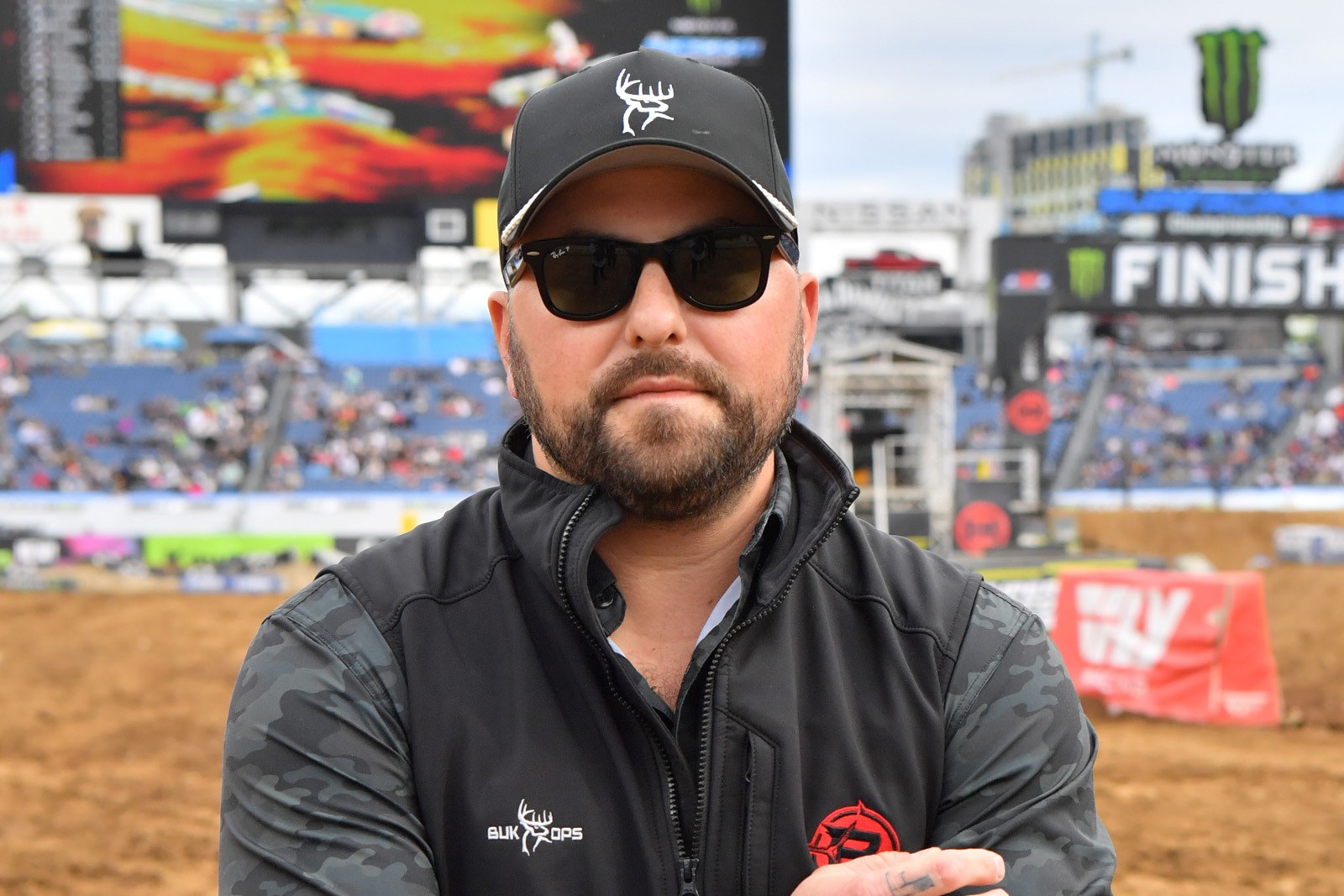Tyler Farr Hospitalization: Here's What Really Happened