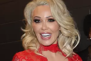 Bunnie Xo Caught Kissing a Reality Star at Jelly Roll's Bar