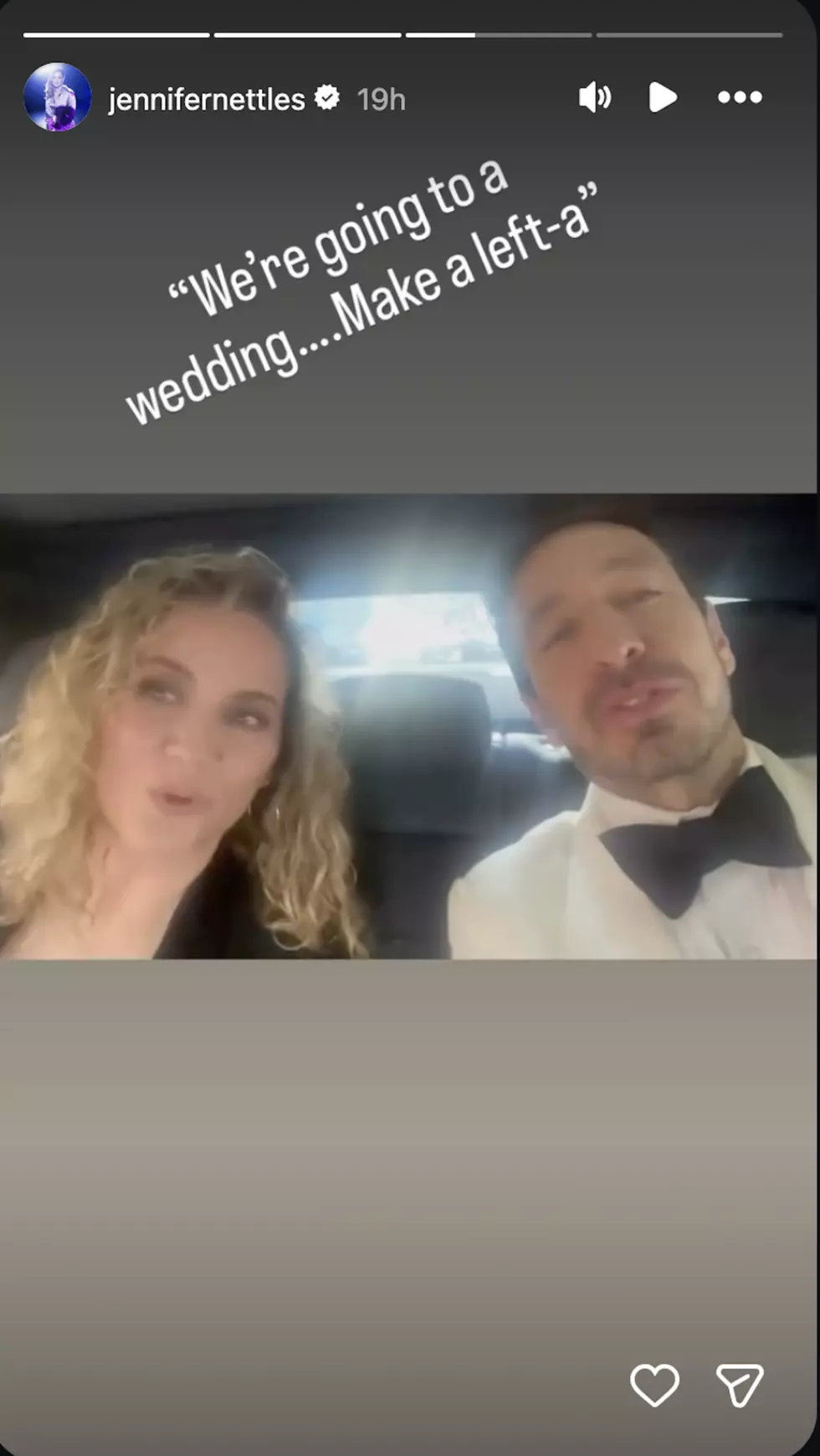 Jennifer Nettles, Instagram