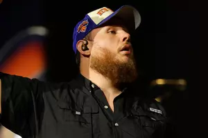 luke combs chewing tobacco Has a Crazy Story About Getting High W/Willie Nelson Whats That Thing Luke Combs