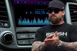 Brantley Gilbert Calls Artists Who Listen To Themselves 'Weird'