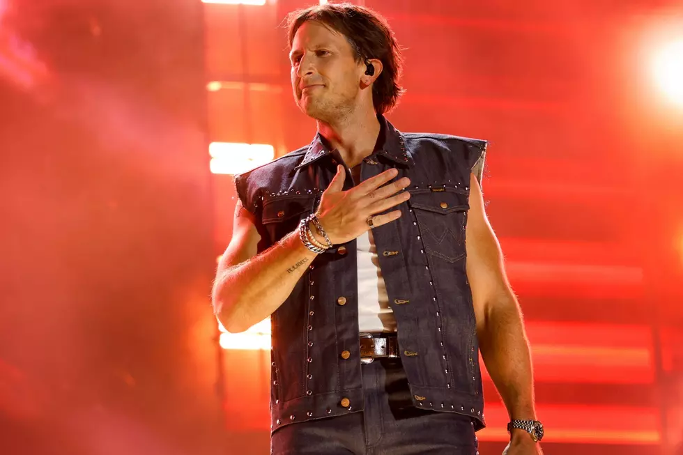 Russell Dickerson Tried Potty Training on Tour - It Got Wild