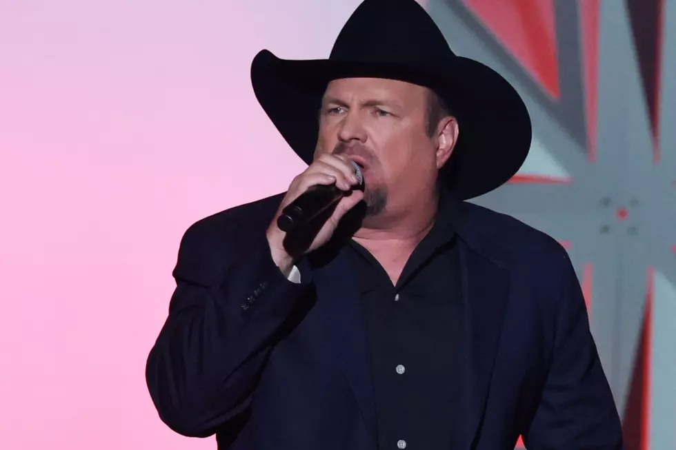 Garth Brooks Reveals The Fourth Blame It All On My Roots Arena Tour Stop