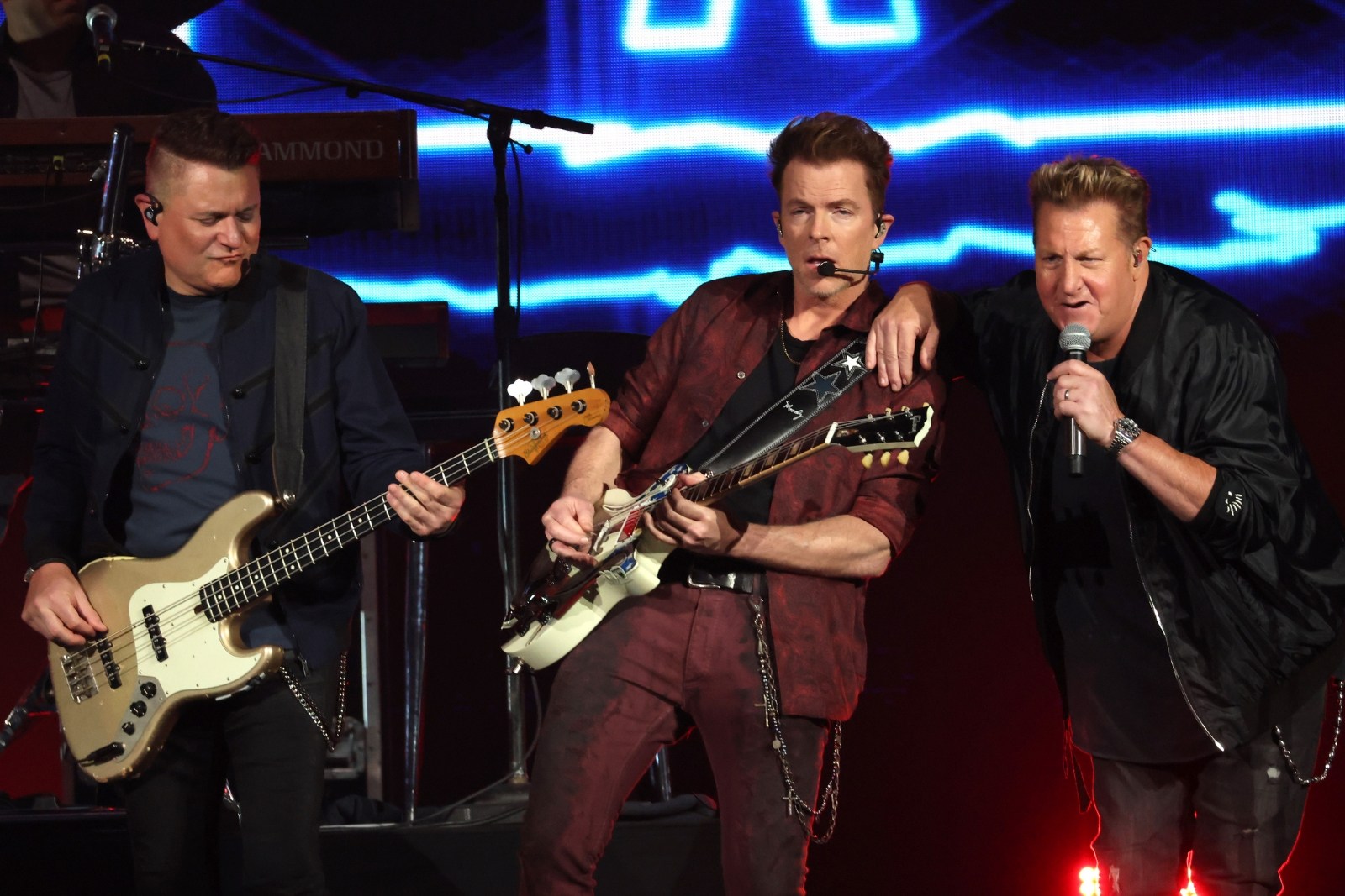 <a href="https://tasteofcountry.com/gary-levox-country-music-impact/" target="_blank">Gary LeVox Still Can’t Believe Artists Look Up to Rascal Flatts</a>