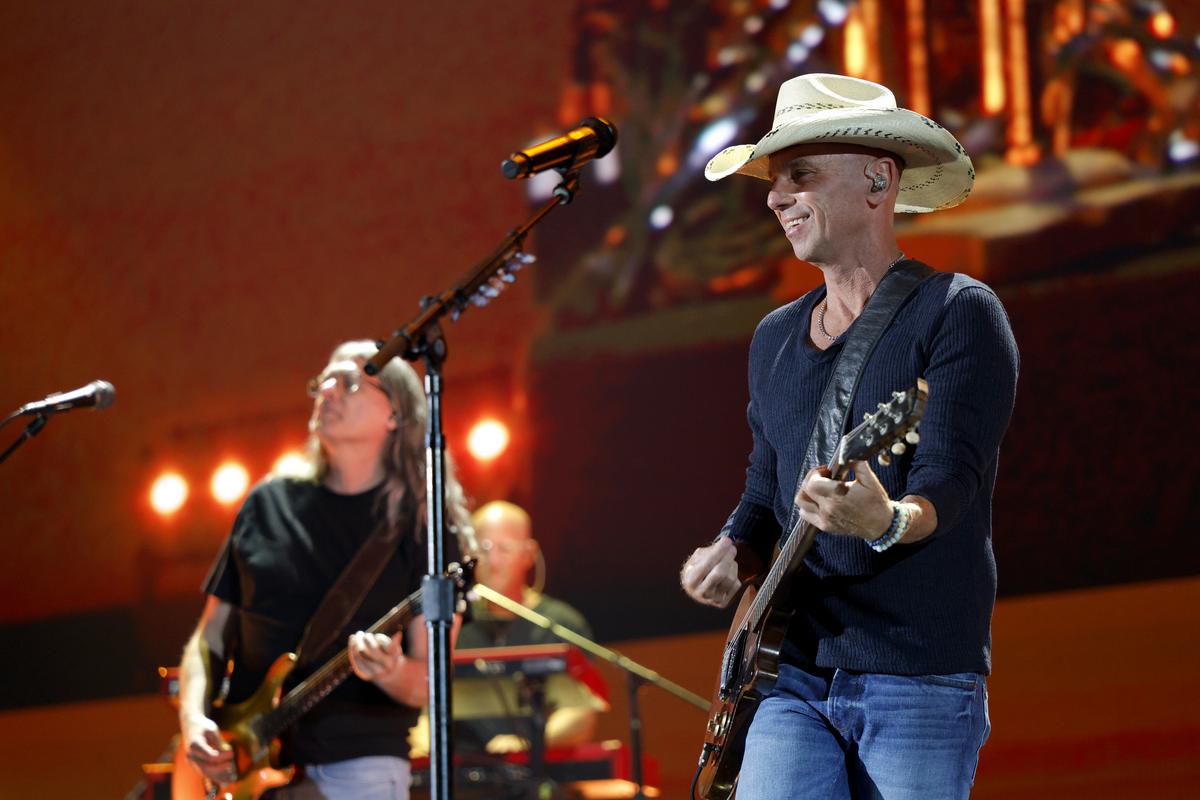 Kenny Chesney’s Mom Cut Greylan James’ Hair as a Kid Kenny Chesney’s Mom Cut Greylan James’ Hair as a Kid