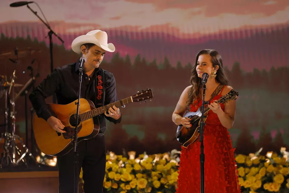 Watch Brad Paisley + Sierra Hull Sing For Dolly Parton
